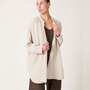 Black Crane Double Gauze Organic Cotton Square Shirt in Stone